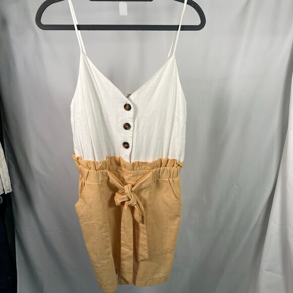&Merci Gingham Paperbag Waist Tie Romper Size M Yellow White Button Front - Picture 11 of 11